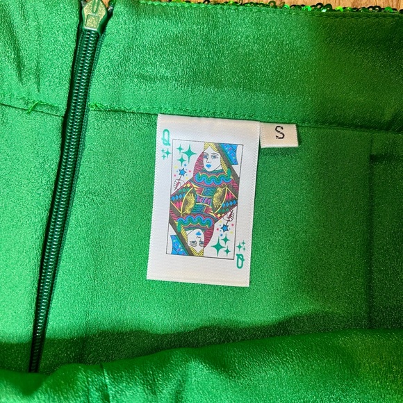 QUEEN OF SPARKLES Emerald Sequin Mini Skirt - Picture 2 of 4
